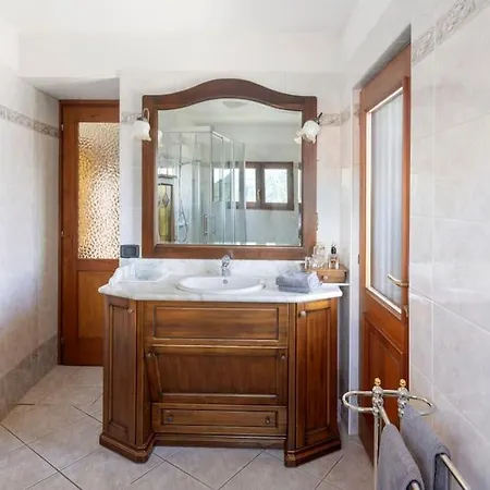 La Rustica - Maggiore Estate By Ginin Apartment *